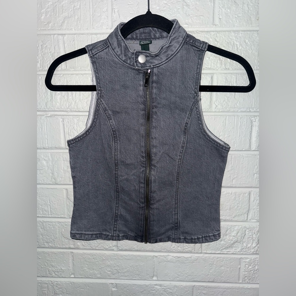 NWT WILD FABLE women’s zip up denim moto vest gray wash sz XXS ✨